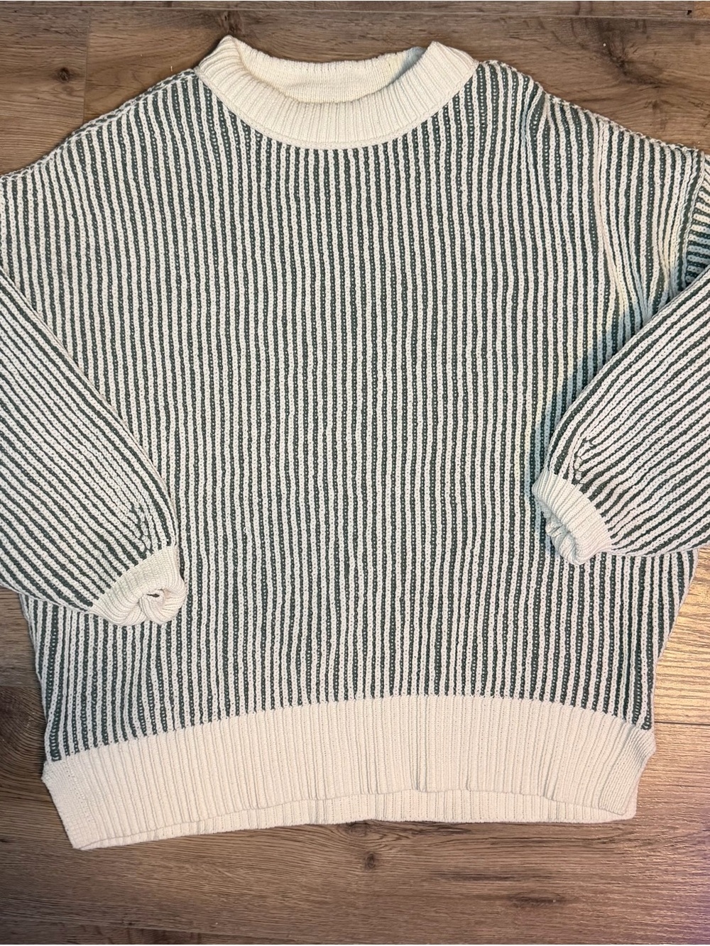 aerie Cream & Green Striped Crewneck Sweater